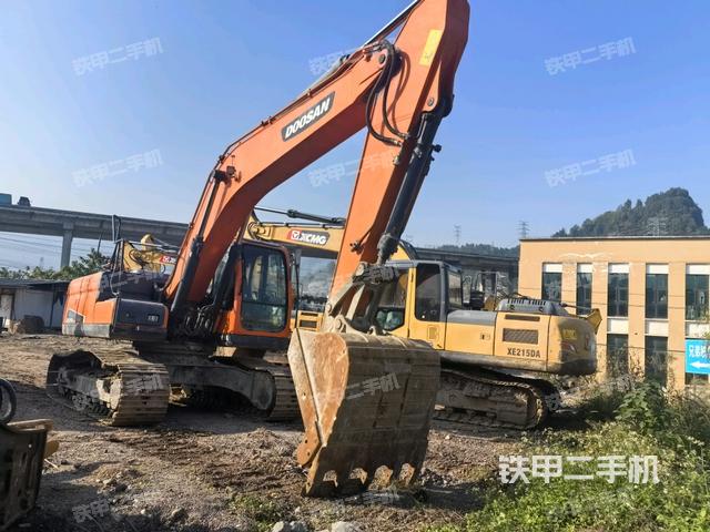 斗山DX215-9C挖掘機(jī)