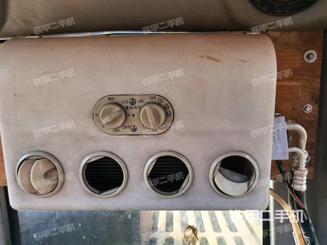 座椅后部（驾驶室部分）