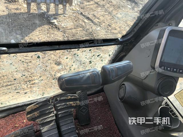 座椅左側(cè)控制臺/音響/含左手柄（駕駛室部分）