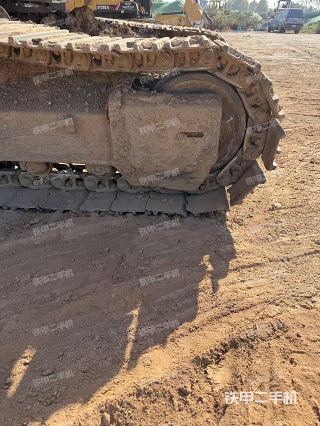 左托鏈輪和鏈筋（行走機(jī)構(gòu)）