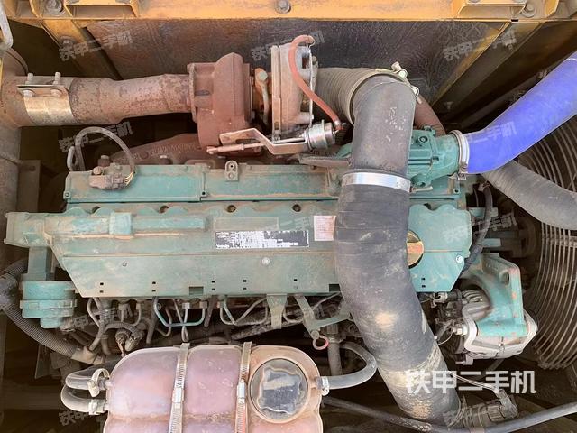 發(fā)動機(jī)整體俯視（整機(jī)外觀）