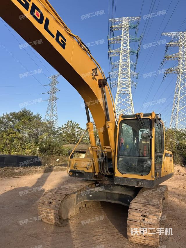 大臂整體?右側(cè)（工作和回轉(zhuǎn)裝置）