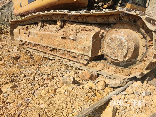 左側(cè)履帶整體?（行走機構(gòu)）