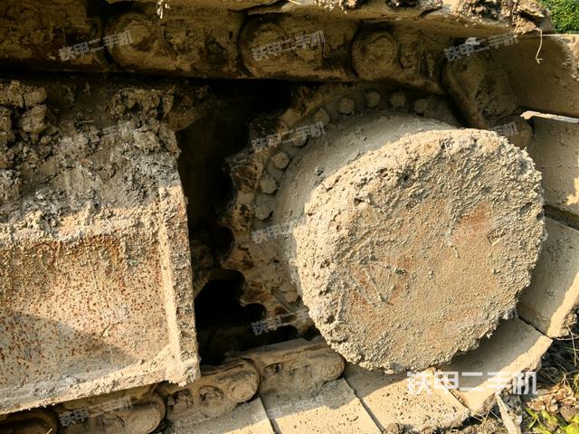 右驱动轮（行走机构）