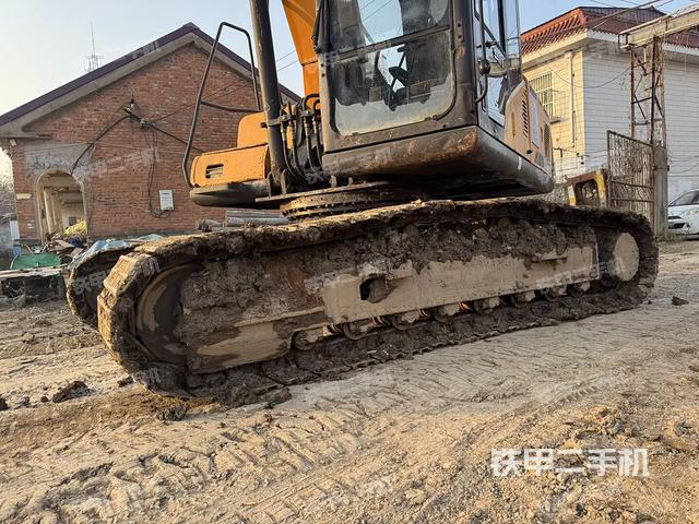 单侧履带整体（整机外观）