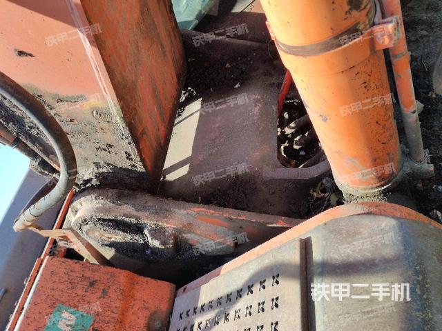 大臂根部?斜視（工作和回轉(zhuǎn)裝置）