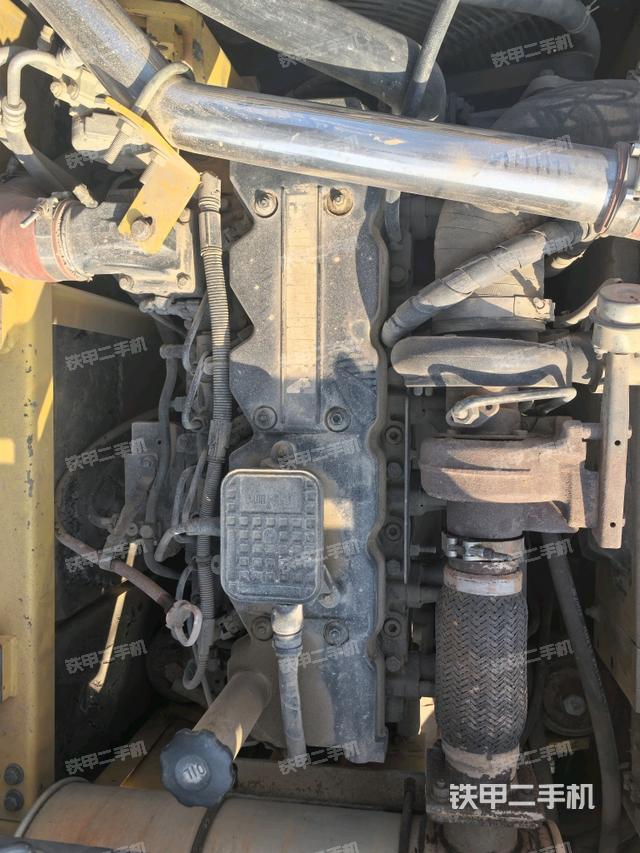 气门室盖螺丝特写（上车部件）