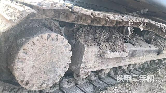 單側(cè)履帶整體（整機(jī)外觀）