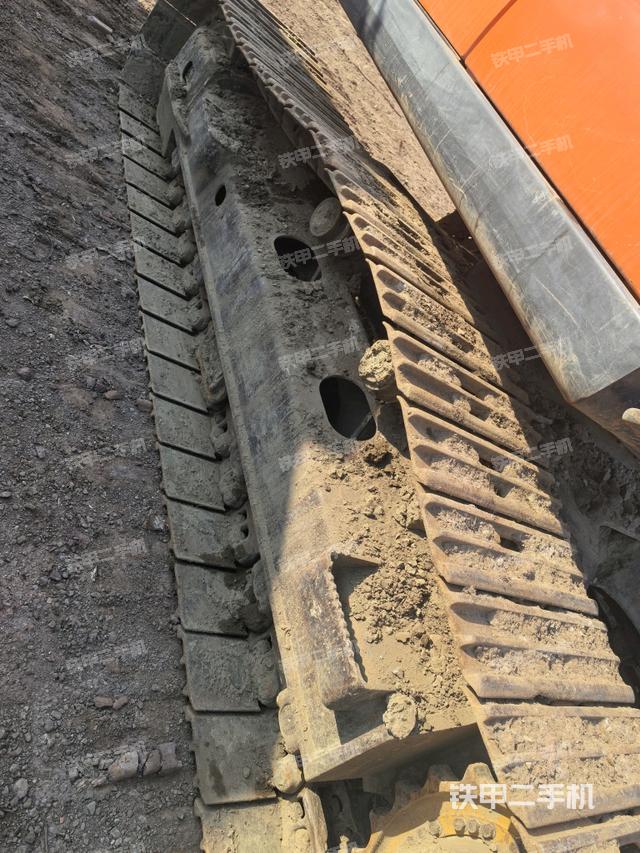 左導(dǎo)向輪（行走機(jī)構(gòu)）