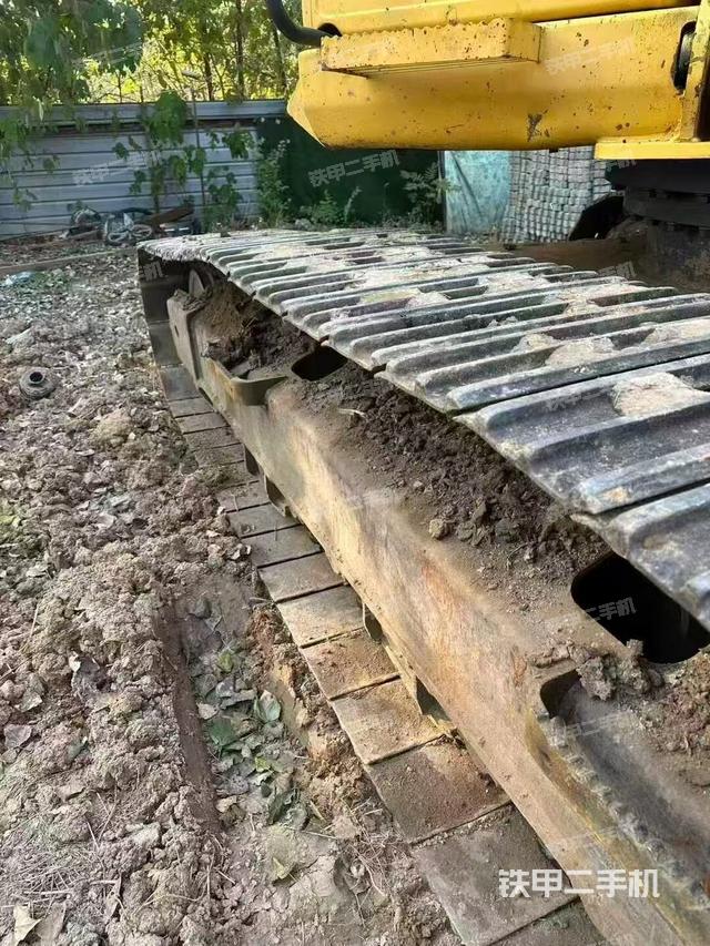 單側(cè)履帶整體（整機(jī)外觀）