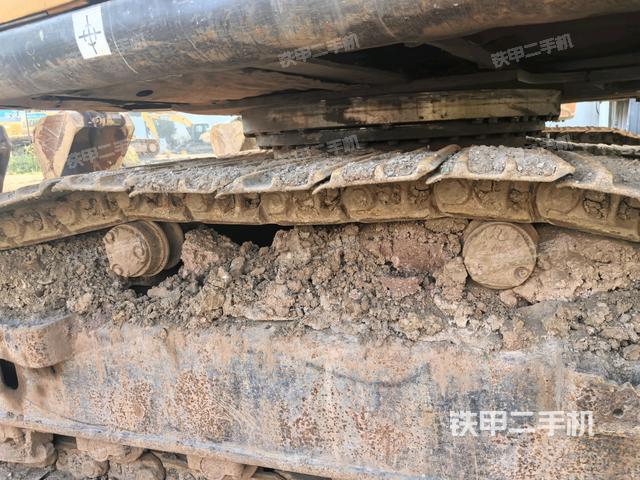 左側(cè)履帶整體?（行走機(jī)構(gòu)）