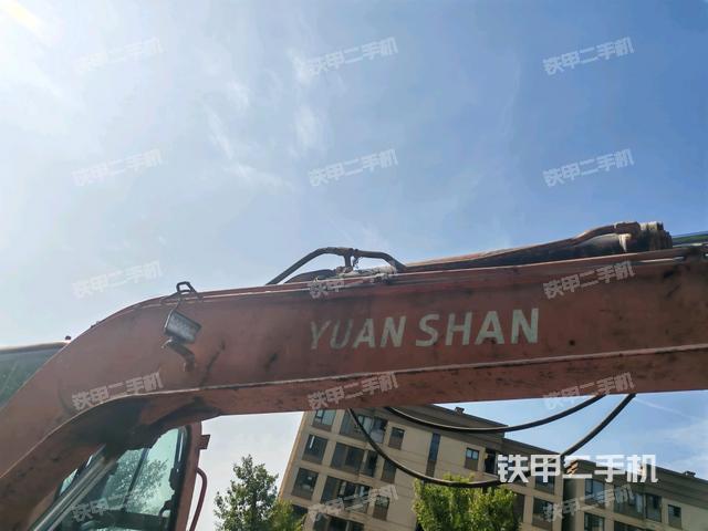 大臂整体 右侧（工作和回转装置）