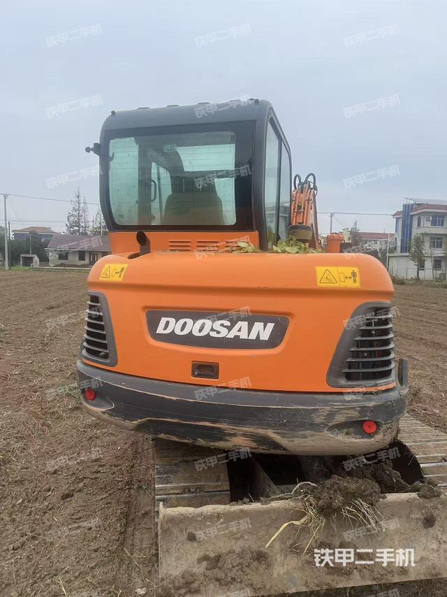 整機(jī)右后45°（整機(jī)外觀）