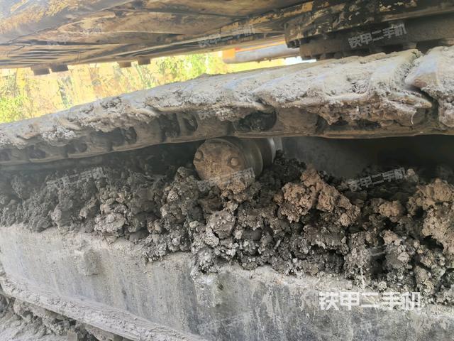 左侧行走马达盖板（行走机构）