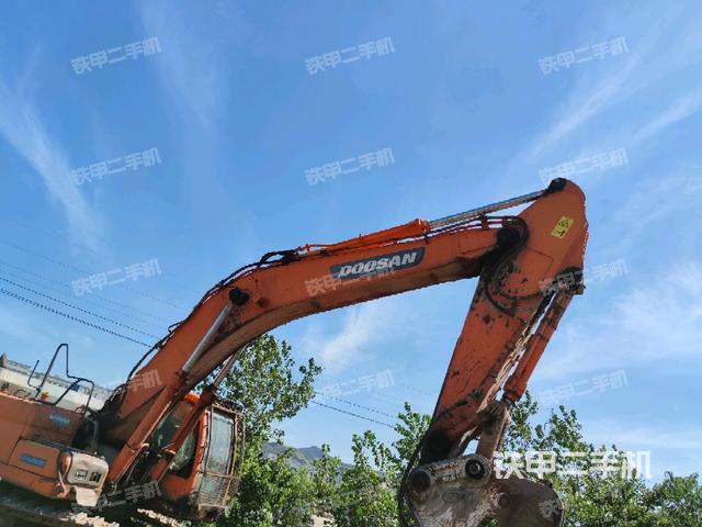 大臂整體?右側(cè)（工作和回轉(zhuǎn)裝置）