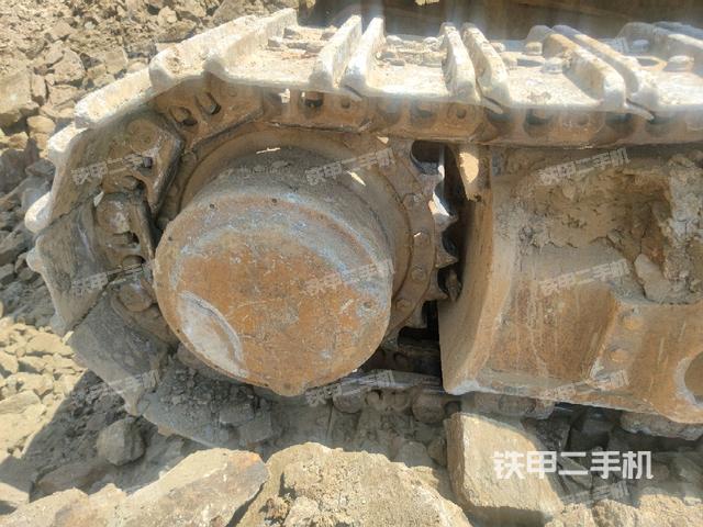 右驅動輪（行走機構）