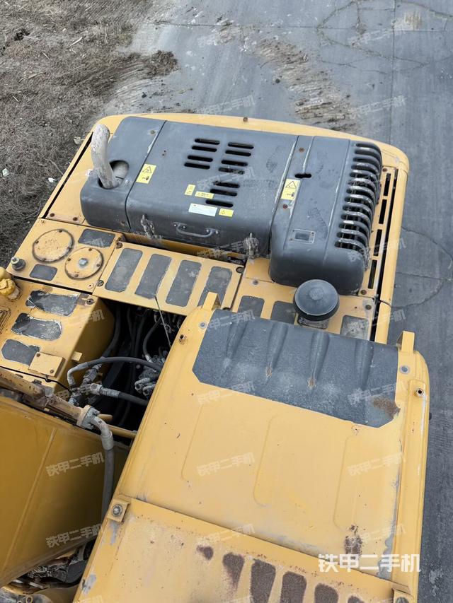 駕駛室頂部（整機(jī)外觀）