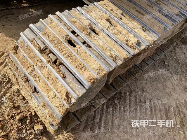 单侧履带整体（整机外观）