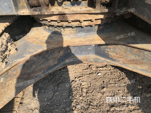 大臂根部?斜視（工作和回轉(zhuǎn)裝置）