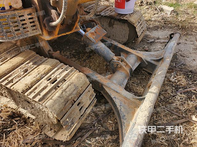 回转马达和主控阀（整机外观）