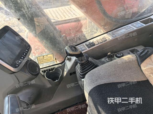 后窗玻璃角標(biāo)（駕駛室部分）