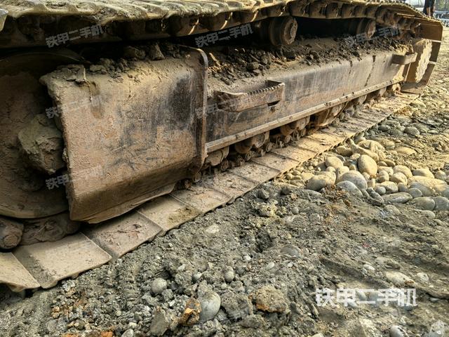 左侧履带整体 （行走机构）