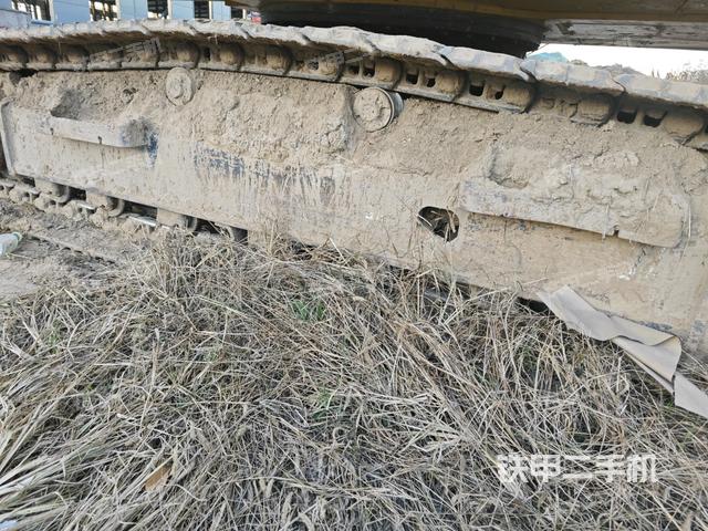 單側(cè)履帶整體（整機(jī)外觀）