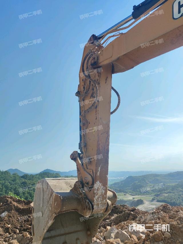 小臂整體左后（工作和回轉(zhuǎn)裝置）