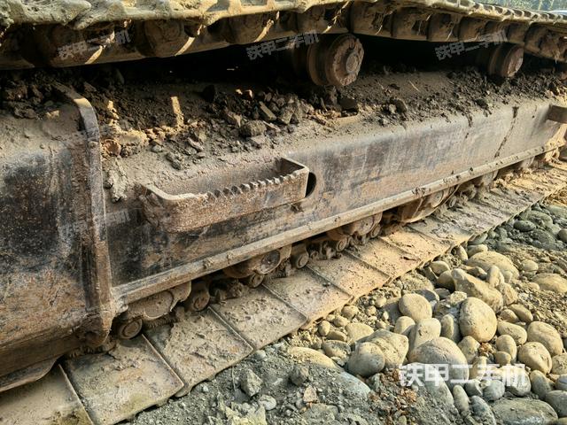 左驱动轮（行走机构）