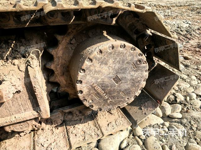 右驱动轮（行走机构）