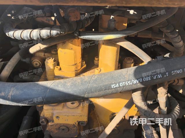 駕駛室頂部俯視（上車部件）