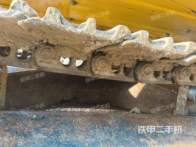 單側(cè)履帶整體（整機(jī)外觀）