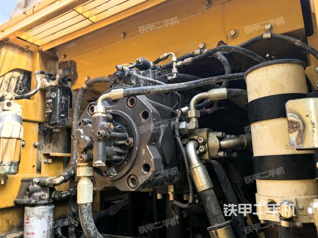 液压泵斜45 左（大件舱室）