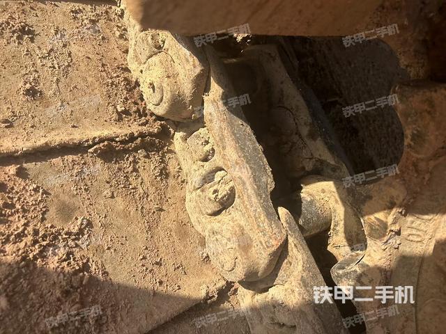 左驅(qū)動(dòng)輪（行走機(jī)構(gòu)）