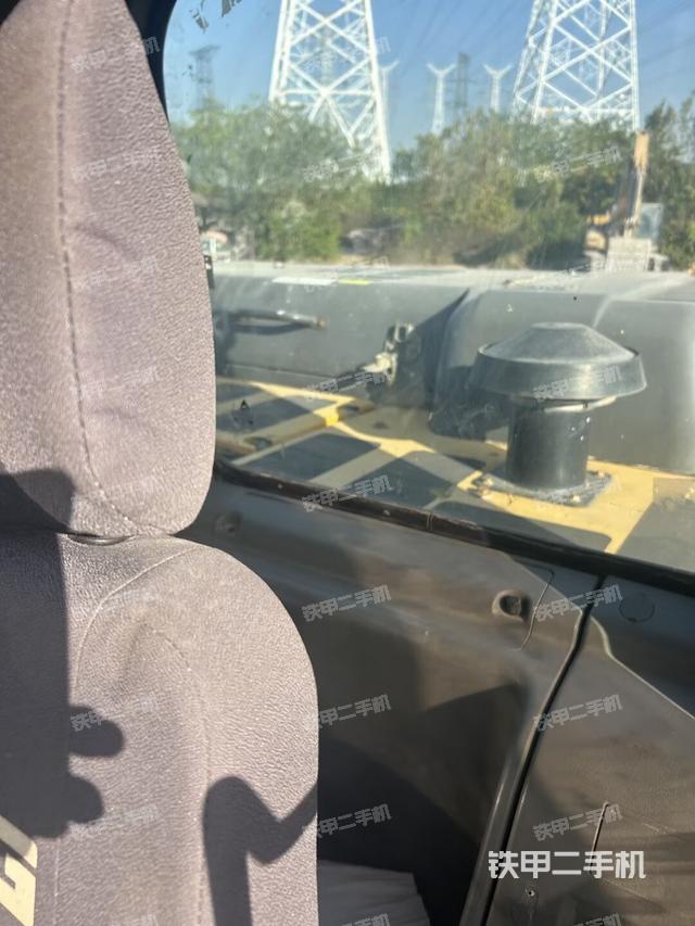 后窗玻璃角標(biāo)（駕駛室部分）