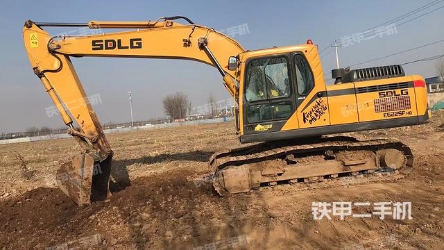 山東臨工E6210F挖掘機(jī)