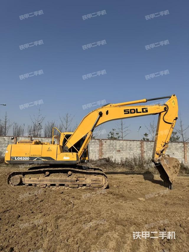 整機右后45°（整機外觀）