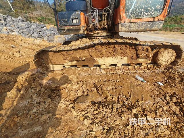 单侧履带整体（整机外观）