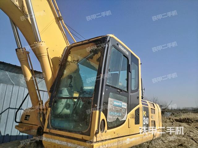 駕駛室整體（整機外觀）