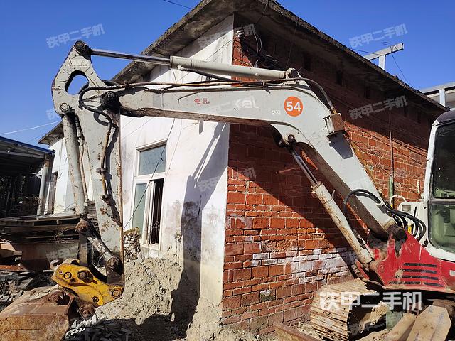 回轉(zhuǎn)馬達和主控閥（整機外觀）