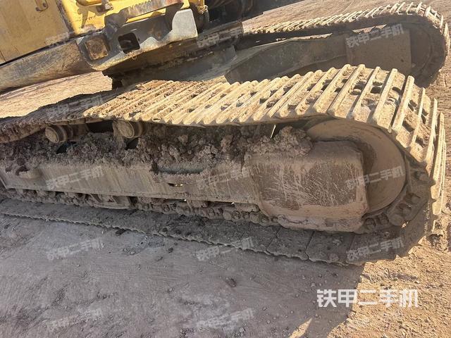 右側(cè)履帶整體（行走機(jī)構(gòu)）