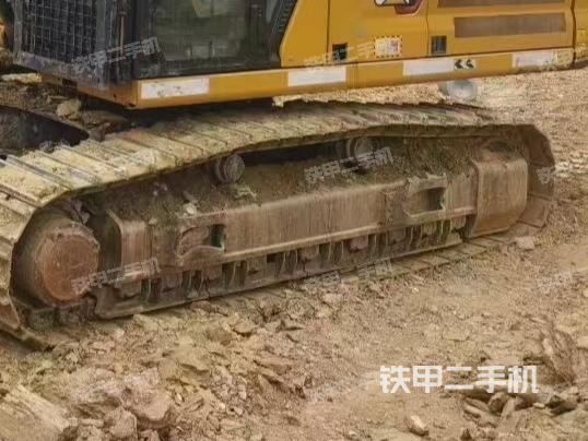 單側(cè)履帶整體（整機(jī)外觀(guān)）