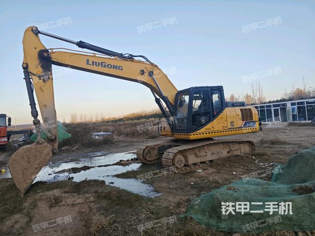 柳工CLG920E挖掘機(jī)