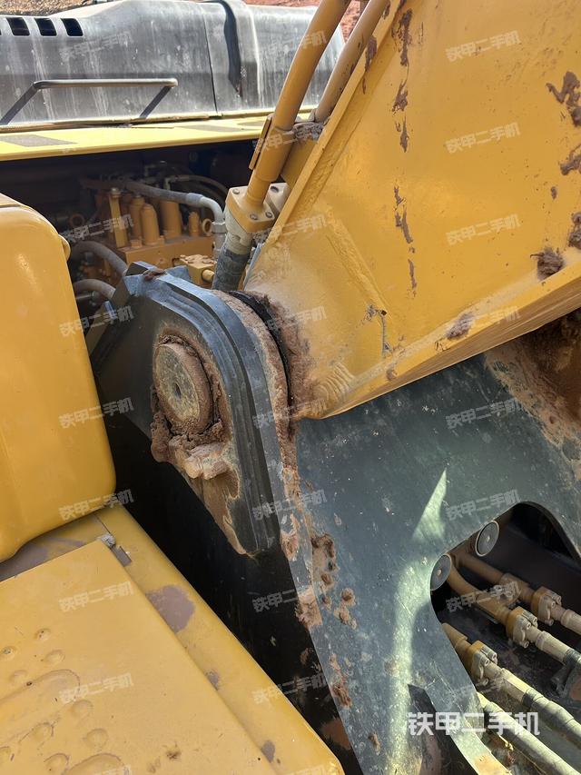 大臂根部?斜視（工作和回轉(zhuǎn)裝置）