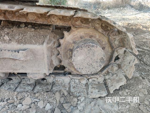 單側(cè)履帶整體（整機(jī)外觀）