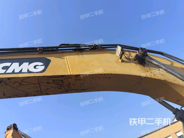 大臂油缸整體?豎拍（工作和回轉(zhuǎn)裝置）