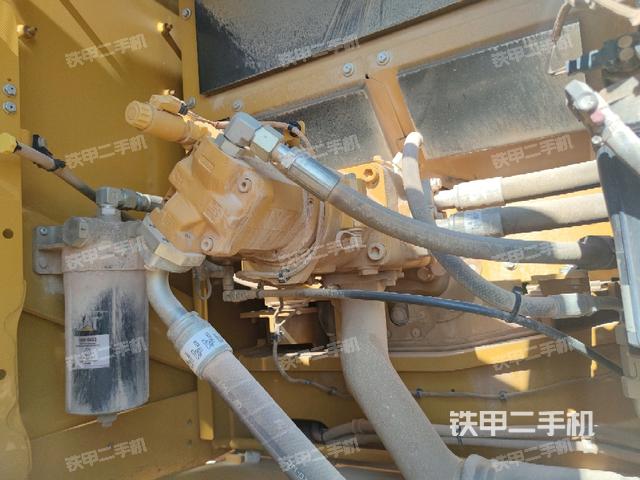 液壓泵斜45?左（大件艙室）