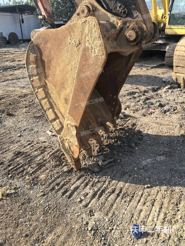 小臂整體左后（工作和回轉(zhuǎn)裝置）