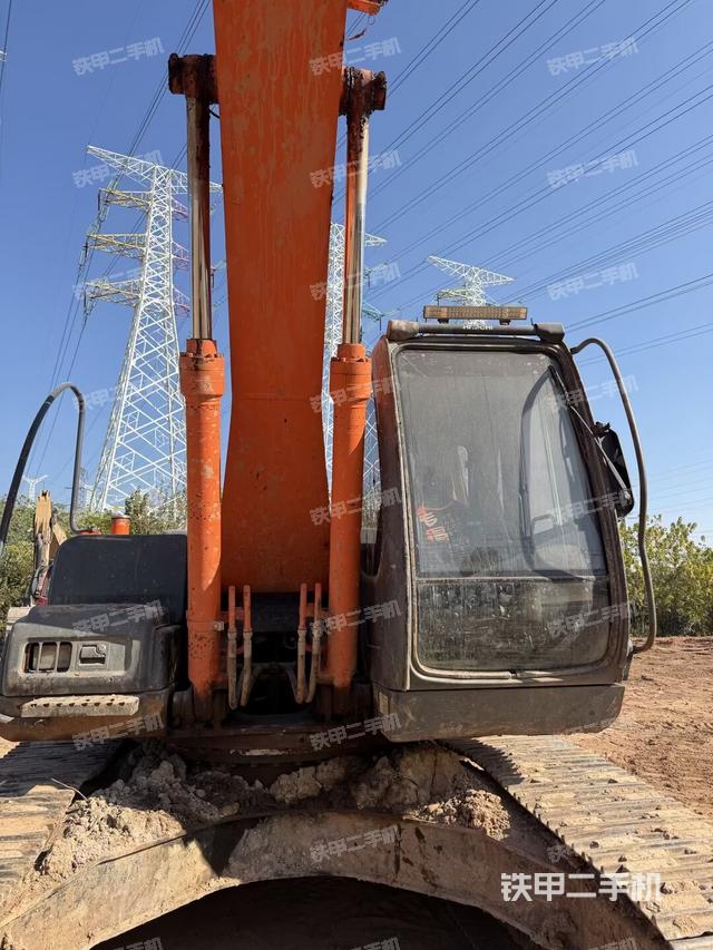 大臂油缸整體?豎拍（工作和回轉(zhuǎn)裝置）