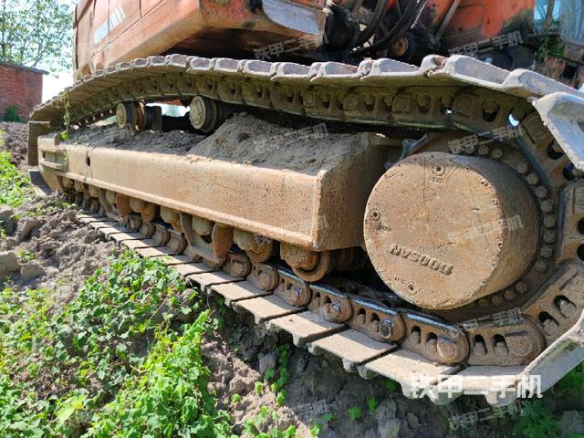 左側(cè)履帶整體?（行走機(jī)構(gòu)）